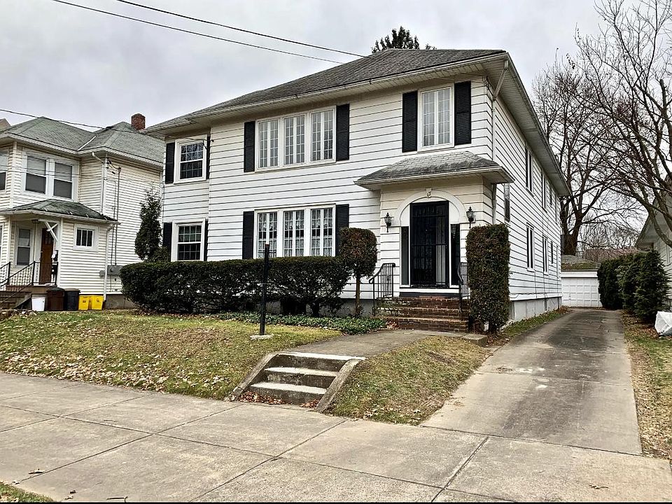 1st image of 67 Grand Blvd #2