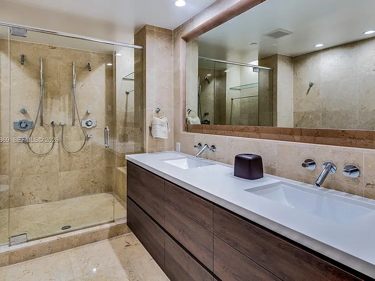 6000 Collins Ave #346 — Photo 17