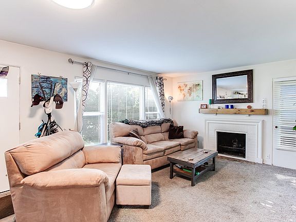2nd image of 116 Sunnybrook Ct