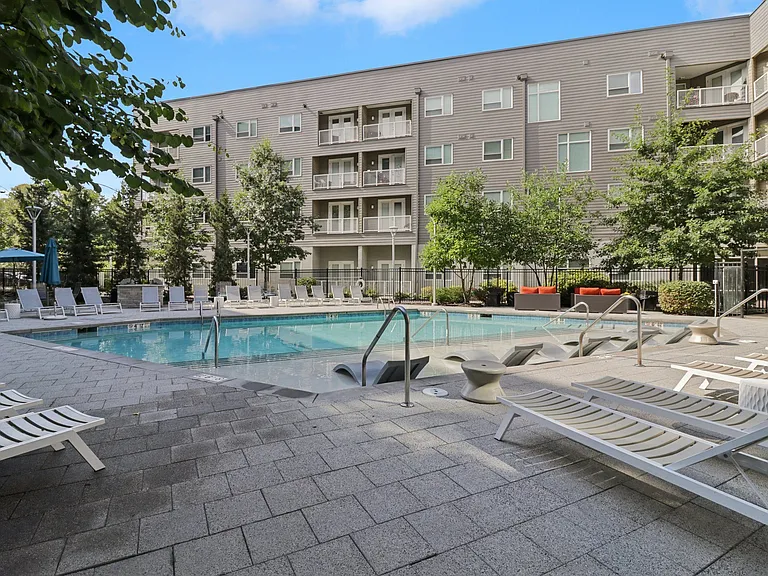 Gallerie Apartments — Photo 44