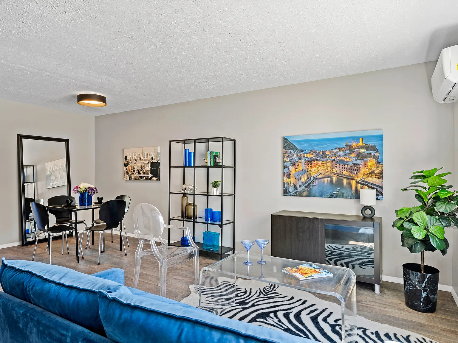 10526 Clifton Blvd — Photo 2