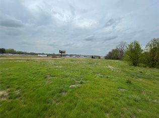 Metroplex Dr, Springdale, AR 72762