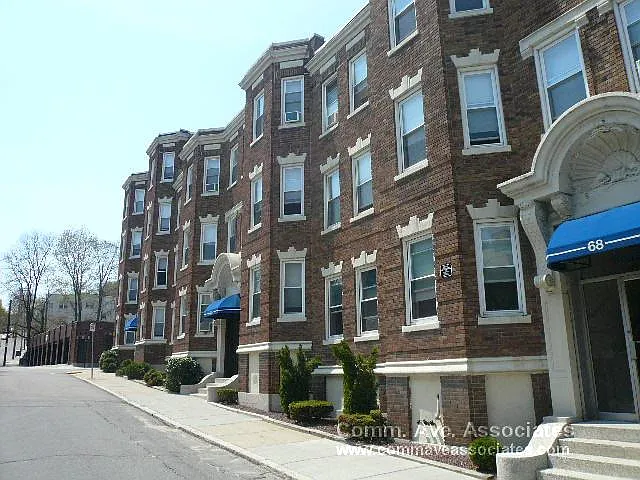 60 Woodstock Ave #17 — Photo 6