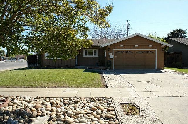 2nd image of 3162 Jenkins Ave