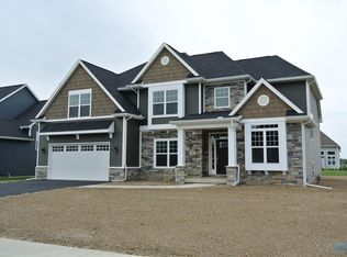 201 Drakefield Ct, Perrysburg, OH 43551