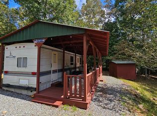 64 10th St, Ellijay, GA 30540