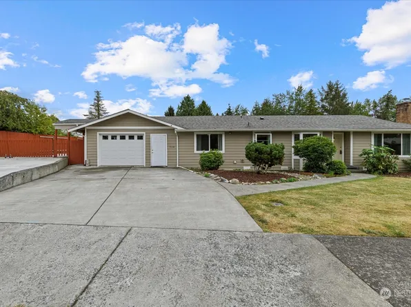 719 Peace Arch Court, Blaine, WA 98230