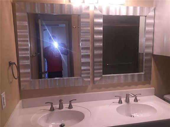 5th image of 2950 Country Place Cir