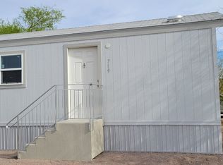 719 Daisy Dr, Bullhead City, AZ 86442