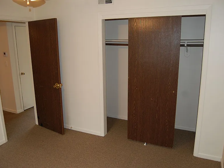 3632 Huntington Ave — Photo 10