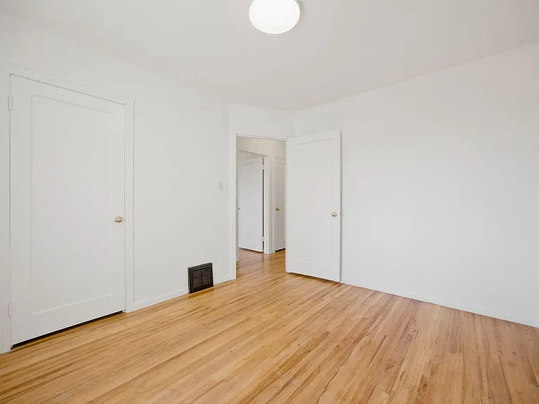 521-523 Taraval St #521 — Photo 16