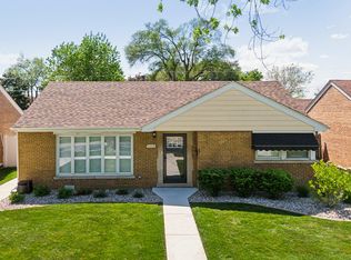 9604 S Knox Ave, Oak Lawn, IL 60453