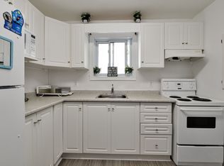 752 Chestnut St, Innisfil, ON L9S2H8