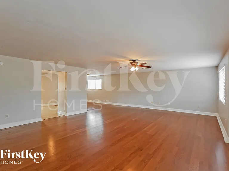 3827 E Friess Dr — Photo 5
