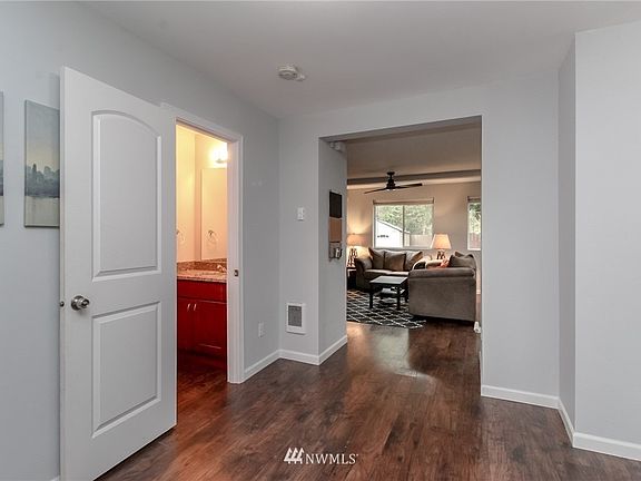 5th image of 11841 SE 319th Pl