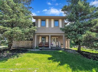 5722 Shaw St, Haslett, MI 48840