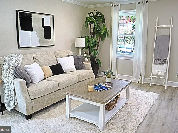 1513 Jefferson St, Hyattsville, MD 20782