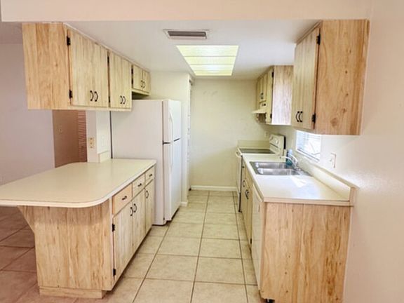 4th image of 5004 Chiquita Blvd S APT 210