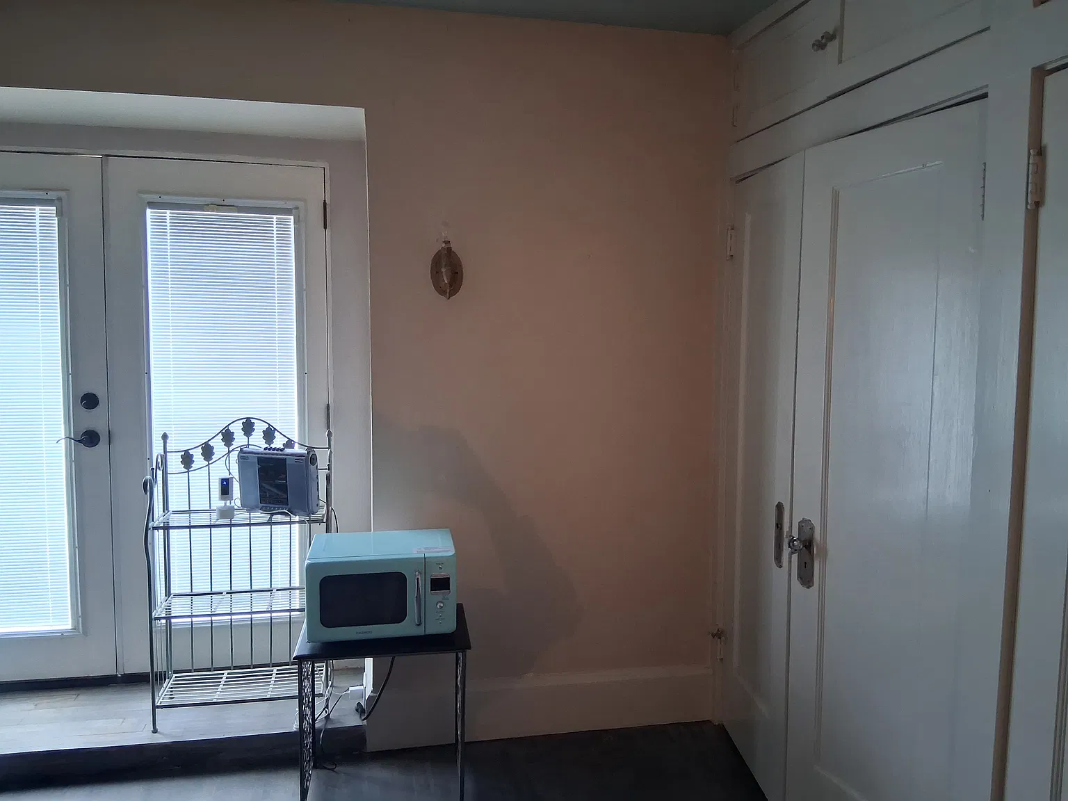 1 bed, 400 sqft, $925 — Photo 2