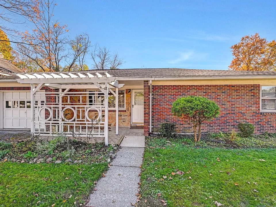 819 Fairview Ave
