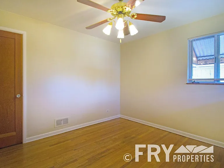 2145 Ames St — Photo 12