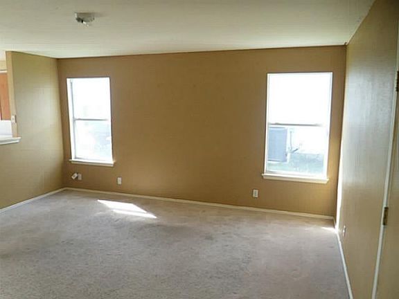 3rd image of 330 Stewart Dr