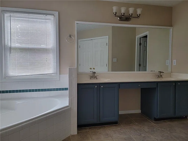 2790 Suwanee Lakes Trl — Photo 13