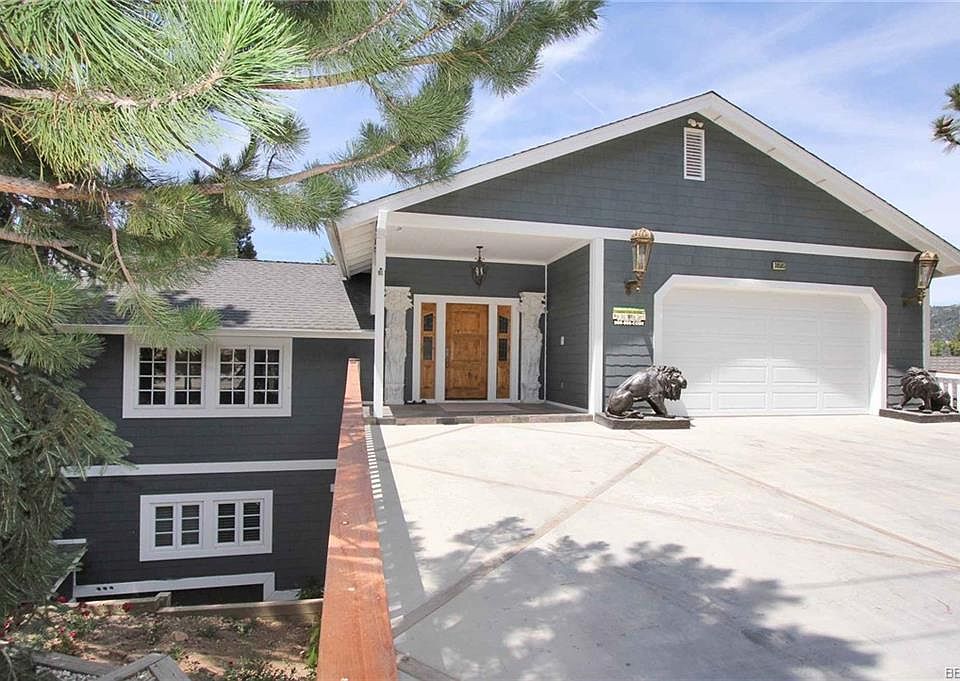 1st image of 39585 Lake Dr