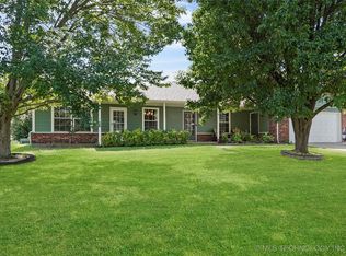 25296 S Holliday Dr, Claremore, OK 74019