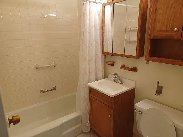 5100 N Marine Dr #10C — Photo 8