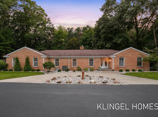 4261 Lin Nan Ln, Norton Shores, MI 49441