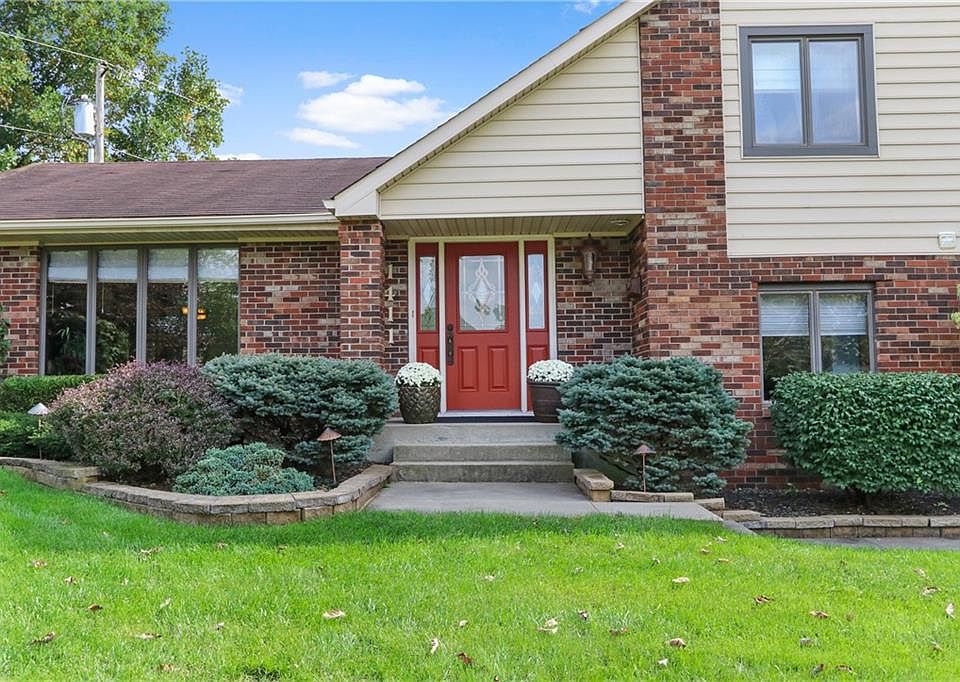 1411 Stadium Dr, Seymour, IN 47274 Zillow