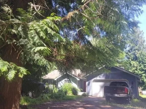 2915 S East Camano Dr, Camano Island, WA 98282