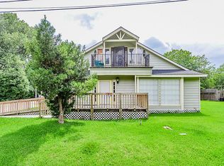 4730 Orange St, Bacliff, TX 77518