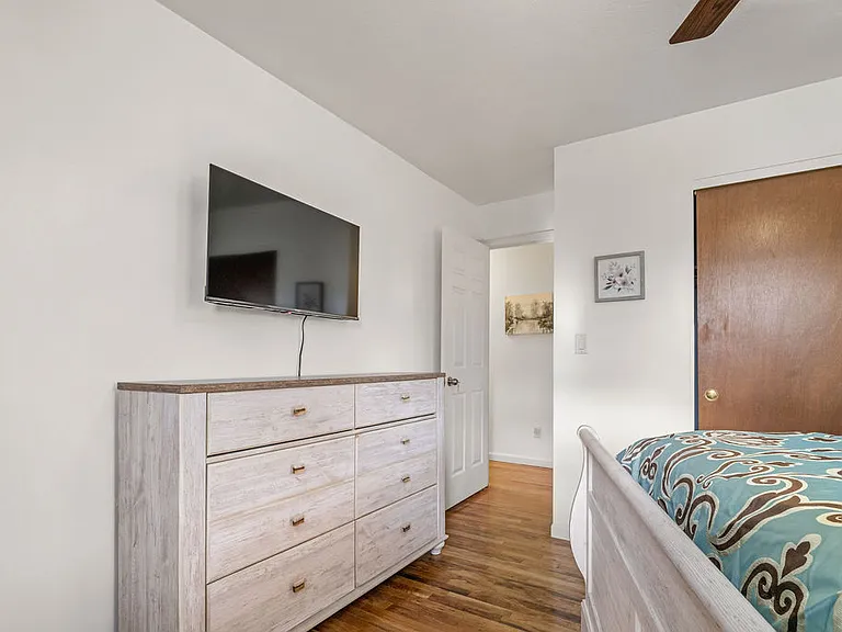 2127 Honeytree Ct — Photo 16