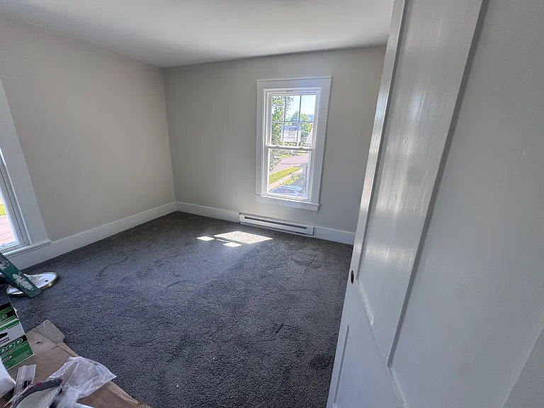 900 N Porter St #4 — Photo 4