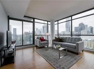 281 Mutual St #1506, Toronto, ON M4Y3C4