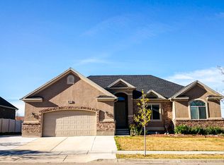 3332 W Chatel Dr, Riverton, UT 84065