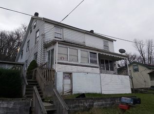 21 Saint Ann St, Barnesville, PA 18214