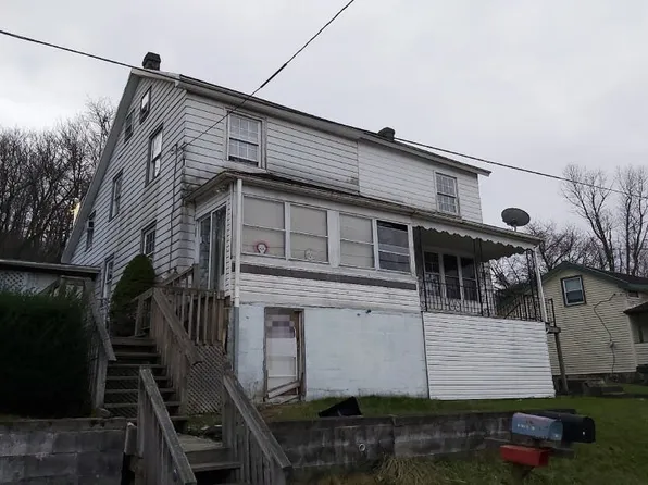 21 Saint Ann St, Barnesville, PA 18214