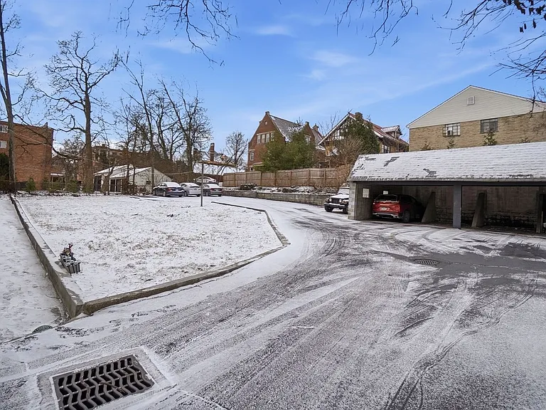 3523 Clifton Ave — Photo 21
