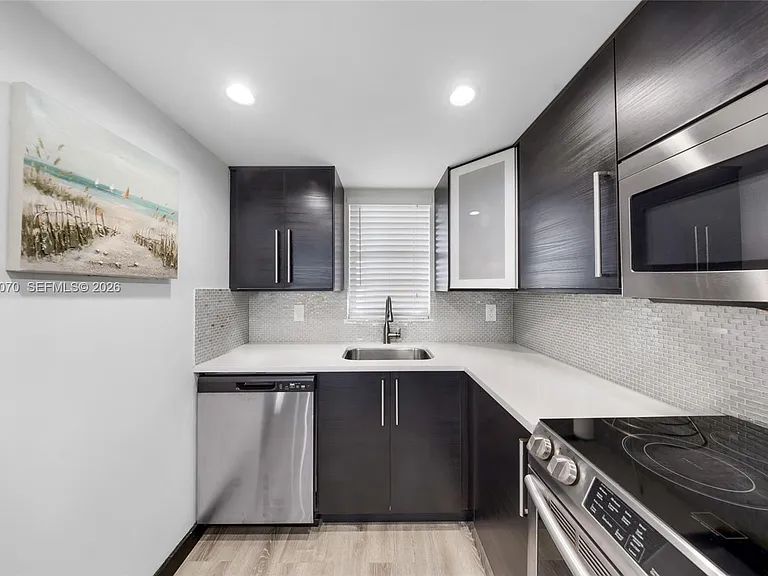 3001 W Rolling Hills Cir #610 — Photo 4