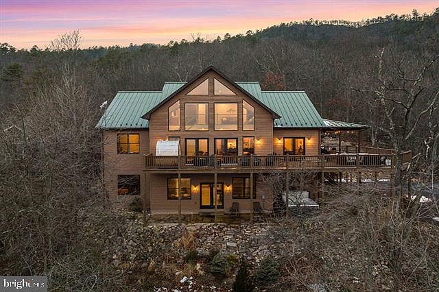 1st image of 347 Wilson Way