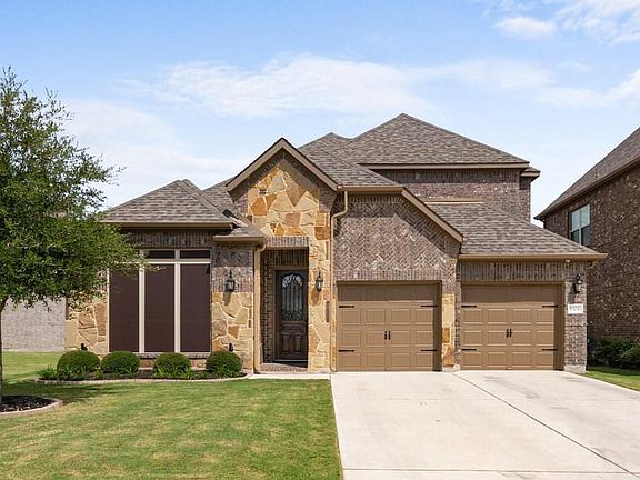 3rd image of 1304 Mustang Brook Ln