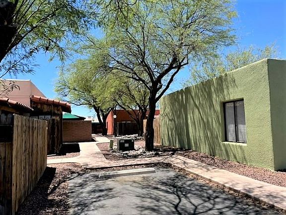 WALKWAY IN FRONT OF RESIDENCE