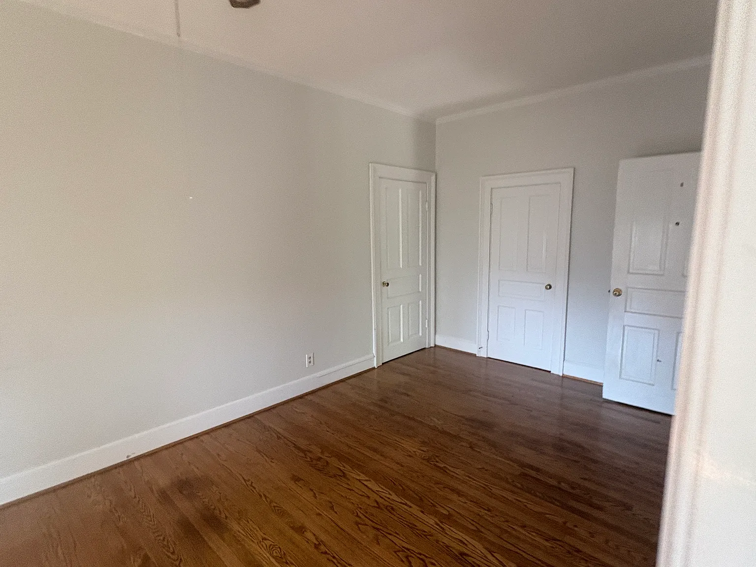 1 bed, 1200 sqft, $1,400 — Photo 3