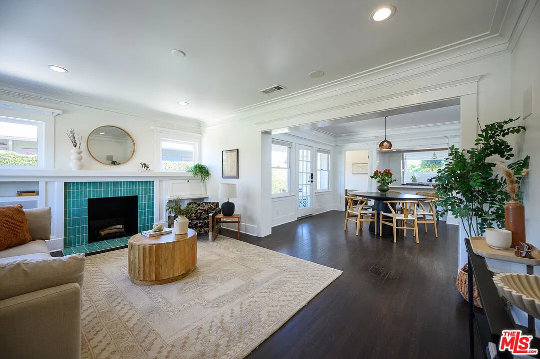 3 bed, 2.0 bath, 1280 sqft, $4,500 — Photo 4