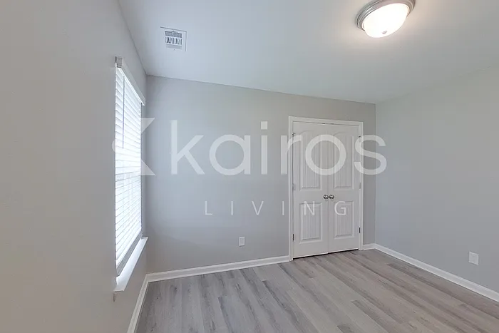 102 Bluff Rd — Photo 13