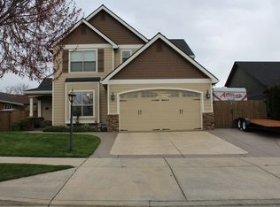 2866 Farmington Ave, Medford, OR 97504