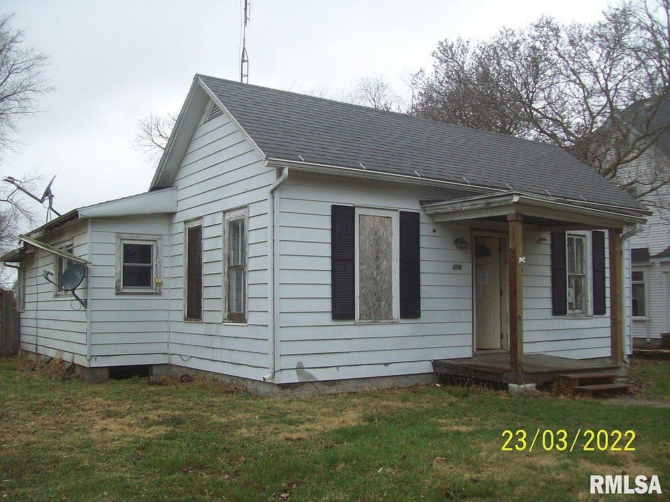 110 N 1st St, Easton, IL 62633 Zillow
